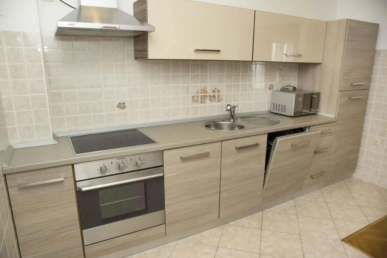 Apartment In Novi Vinodolski 15346 Croatia