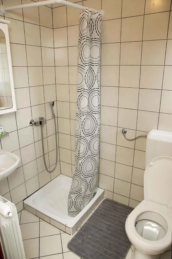 Apartment In Novi Vinodolski 15346